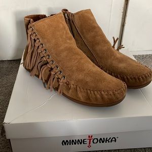 MinneTonka Booties